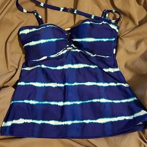 CHAPS bathing suit top